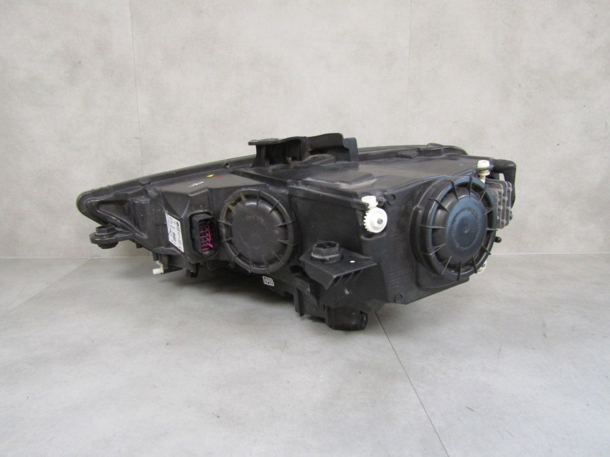 Prednji far AUDI A3 8V0 8V SEDAN xenon nezakretni 12-16 RH desni 8V0941006C