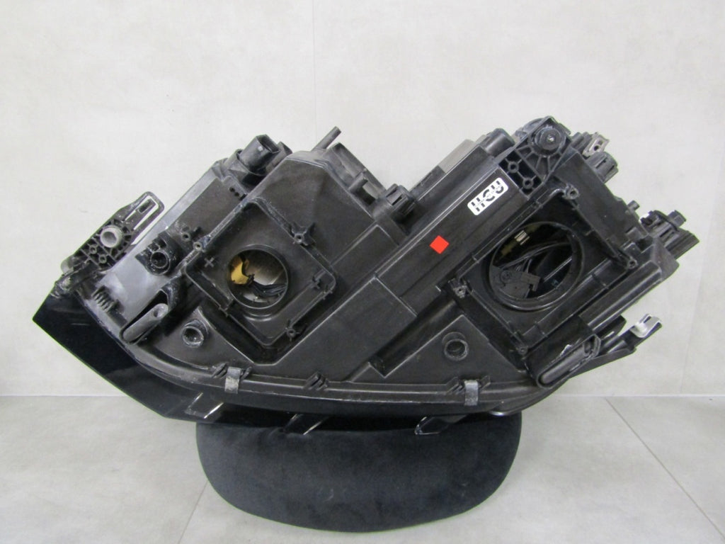 Prednji far VOLKSWAGEN TOURAN III 3 5TB FULL LED 15- RH desni 5TB944036B