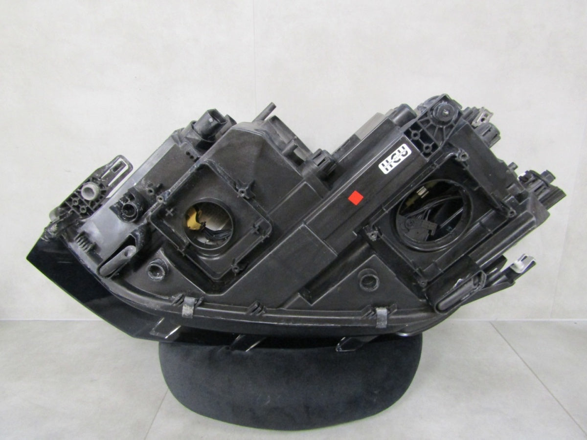 Prednji far VOLKSWAGEN TOURAN III 3 5TB FULL LED 15- RH desni 5TB944036B
