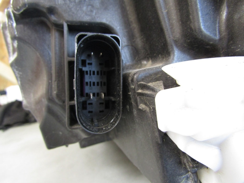 Prednji far Mercedes A klasa W177 LIFT MULTIBEAM 23- RH A1779065804