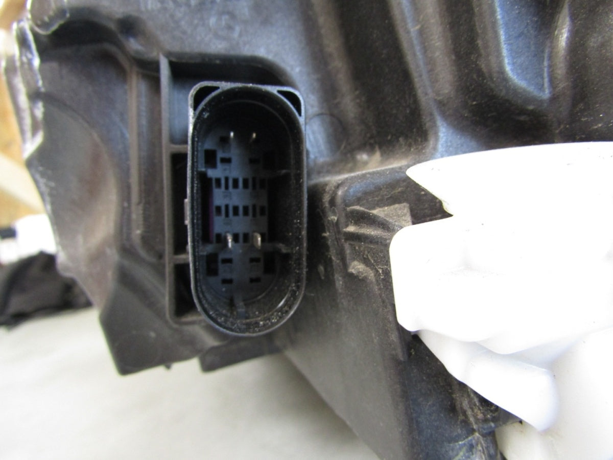 Prednji far Mercedes A klasa W177 LIFT MULTIBEAM 23- RH A1779065804