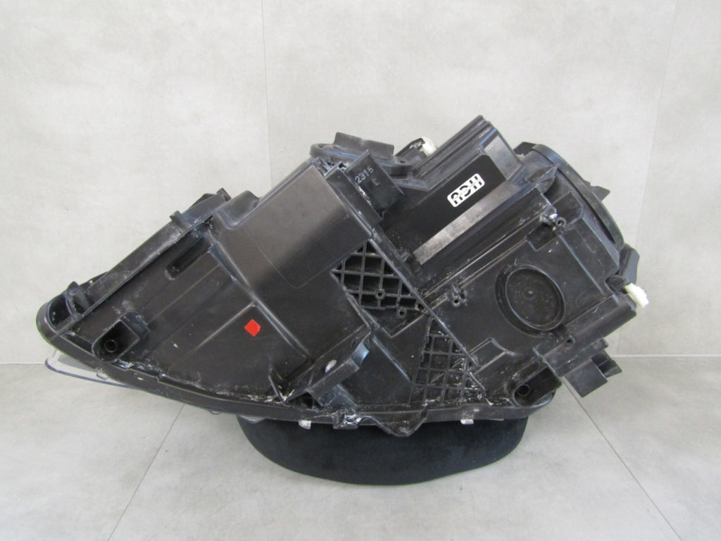 Prednji far Mercedes A klasa W176 halogen 12-15 RH desni A1768203961KZ