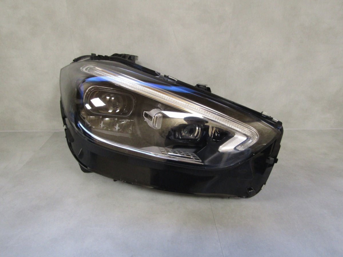 Prednji far MERCEDES C-KLASA W206 FULL LED DIGITAL LIGHT 22- RH A2069065203