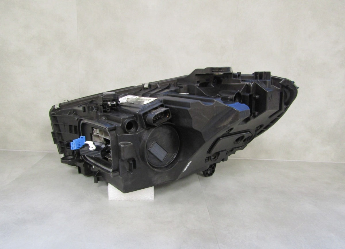 Prednji far MERCEDES C-KLASA W206 FULL LED DIGITAL LIGHT 22- RH A2069065203