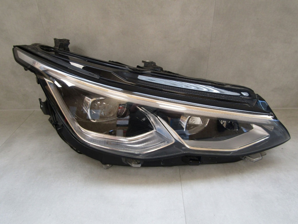 Prednji far VW GOLF 8 VIII FULL LED IQ 19-24 RH desni 5H1941036F