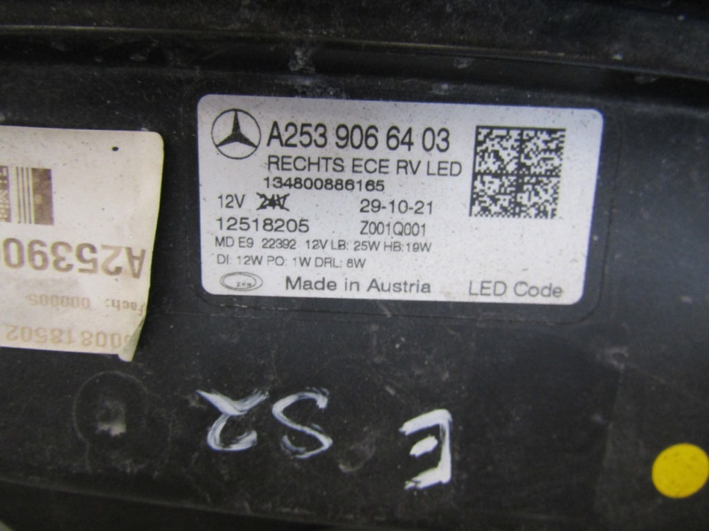 Prednji far MERCEDES GLC W253 LED HIGH PERFORMANCE LIFT 19- RH A2539066403
