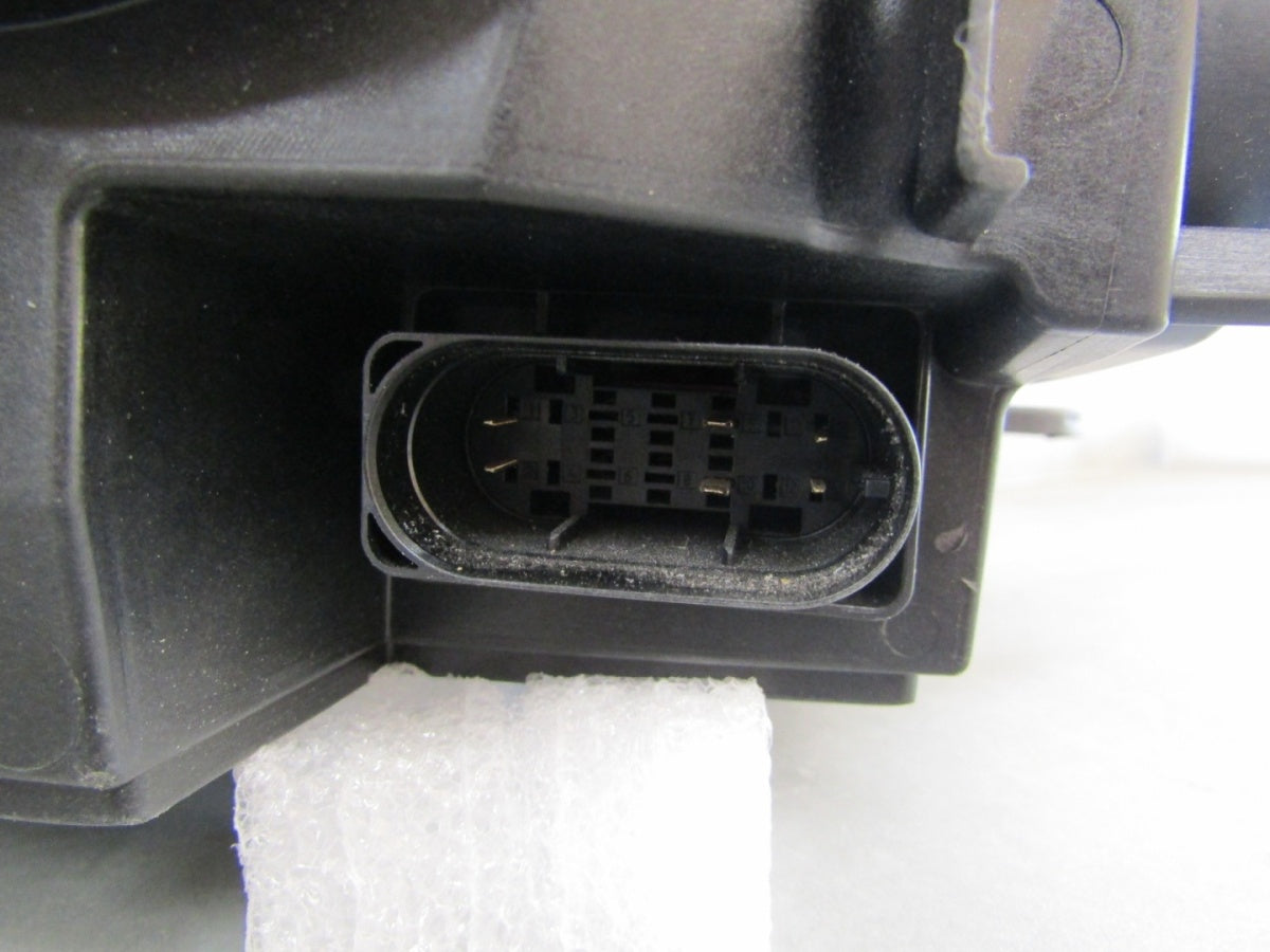 Prednji far MERCEDES C-KLASA W206 LED HIGH PERFORMANCE 22- LH A2069067103