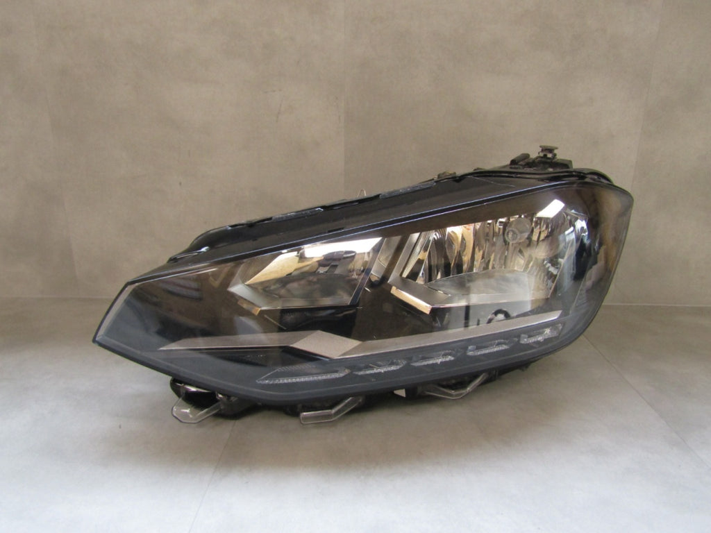 Prednji far VW SPORTSVAN LIFT halogen 18-20 LH 517941005D