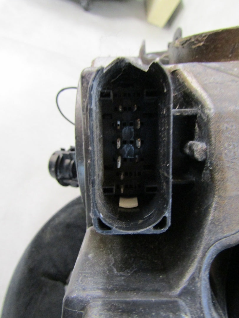 Prednji far FORD FOCUS MK3 halogen RH desni 10-14 BM5113W029AF
