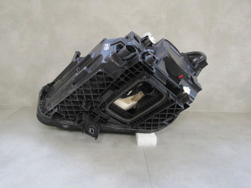 Prednji far MERCEDES B klasa W247 LIFT MULTIBEAM 23- RH