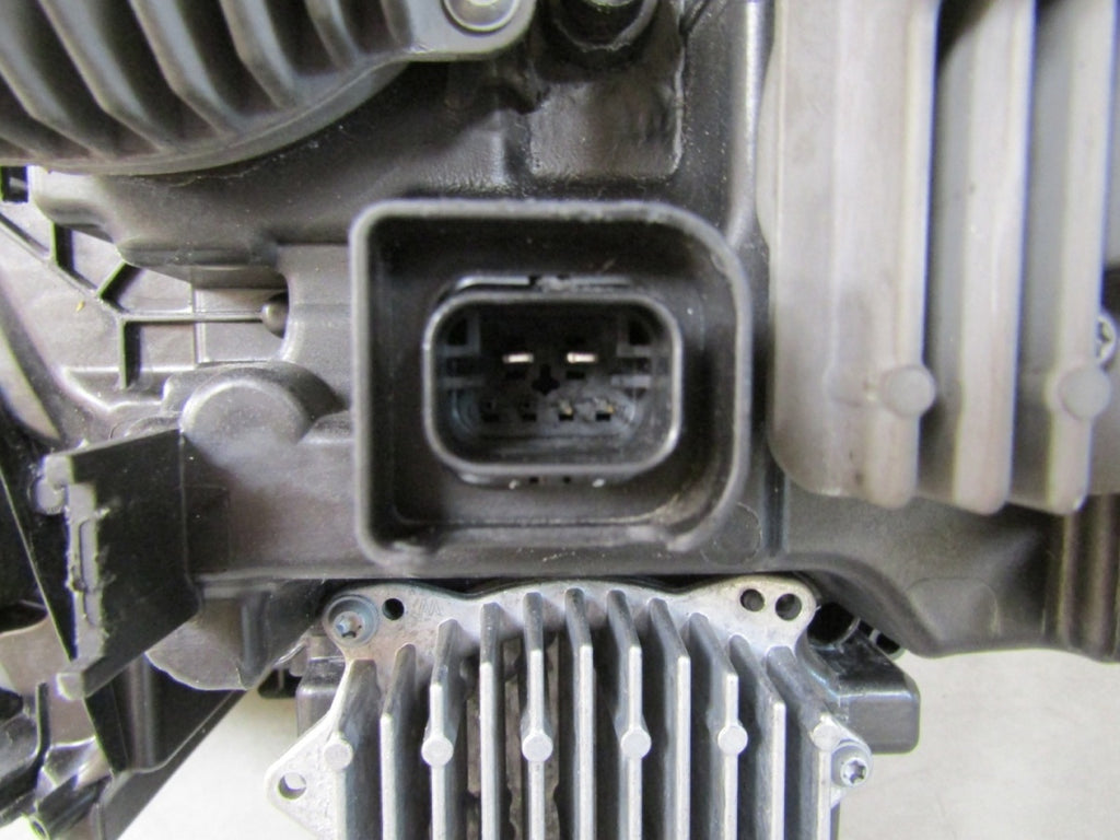 Prednji far BMW IX I20 LASER 21- RH desni 5A3CEA2