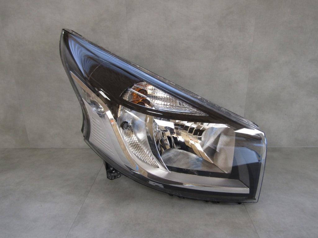 Prednji far RENAULT TRAFIC 3 III halogen 14-19 RH 260109424R