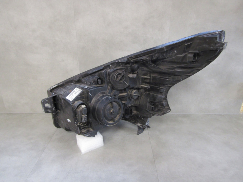 Prednji far RENAULT TRAFIC 3 III halogen 14-19 RH 260109424R