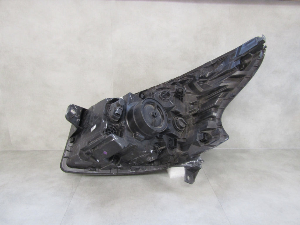 Prednji far RENAULT TRAFIC 3 III halogen 14-19 RH 260109424R