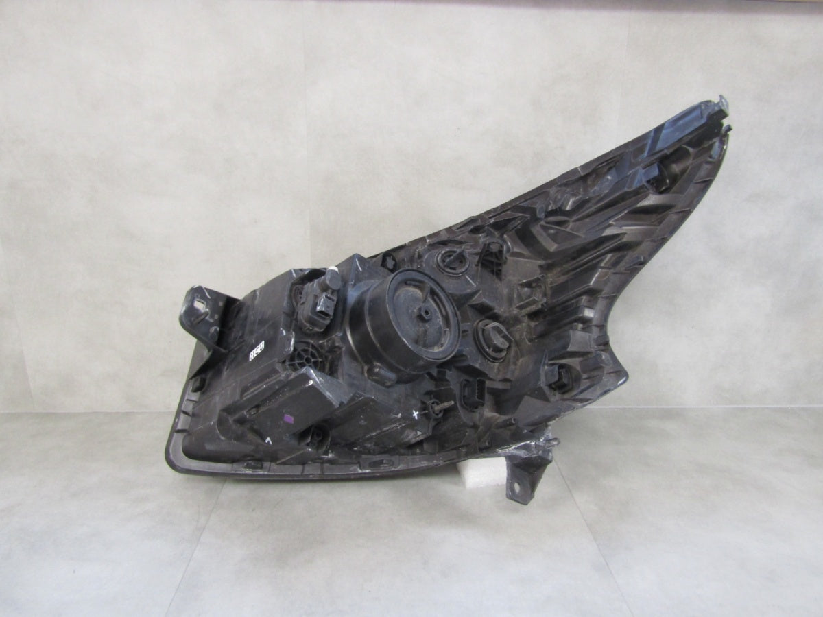 Prednji far RENAULT TRAFIC 3 III halogen 14-19 RH 260109424R
