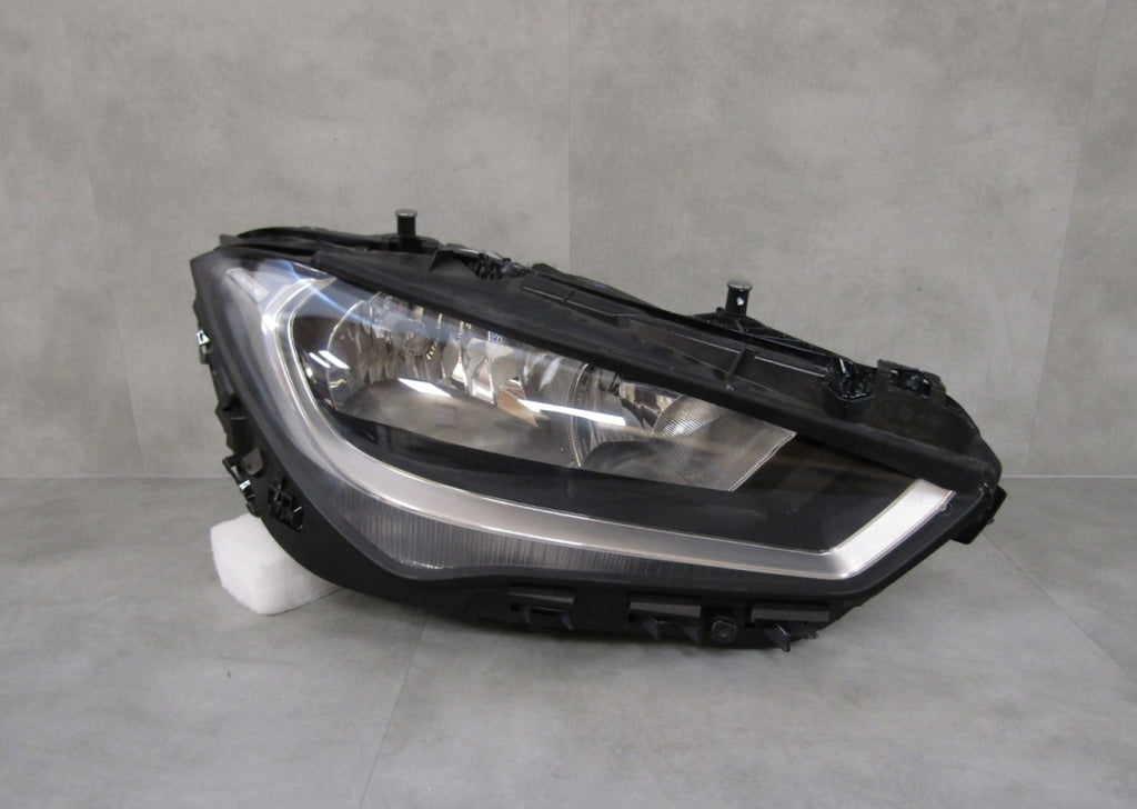 Prednji far MERCEDES CLA W118 halogen RH 19-23 A1189062000