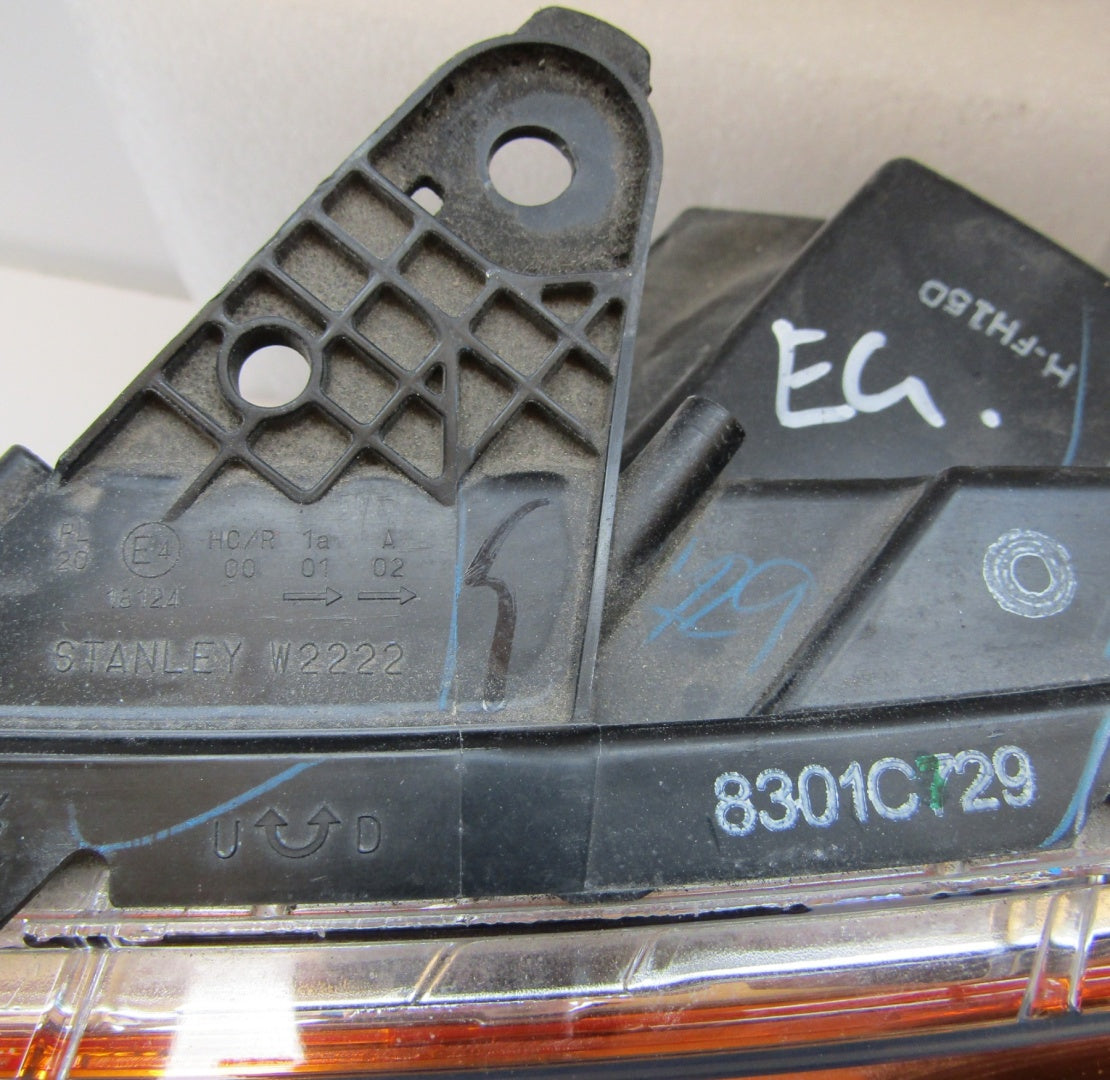 Prednji far MITSUBISHI L200 V / FIAT FULLBACK 15-19 LH 831C729
