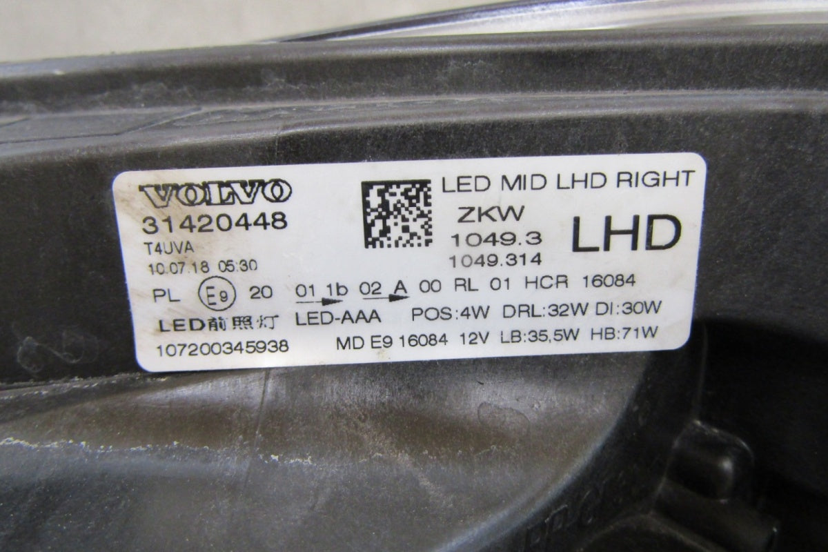 Prednji far Volvo V40 2 II Lift LED MID 16-19 RH desni 31420448