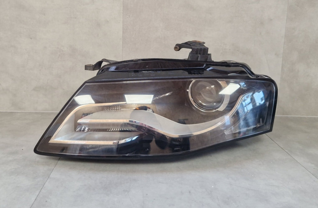 Prednji far AUDI A4 B8 xenon NIE zakretni lijevi LH 07-11