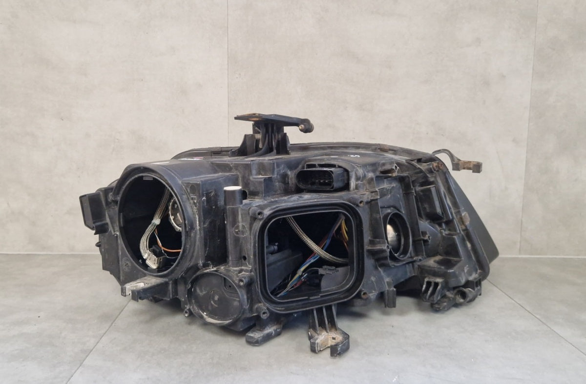 Prednji far AUDI A4 B8 xenon NIE zakretni lijevi LH 07-11