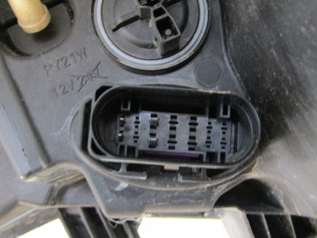 Prednji far VOLKSWAGEN ID.4 ID4 ID.5 ID5 LED 20- desni RH 11B941006A