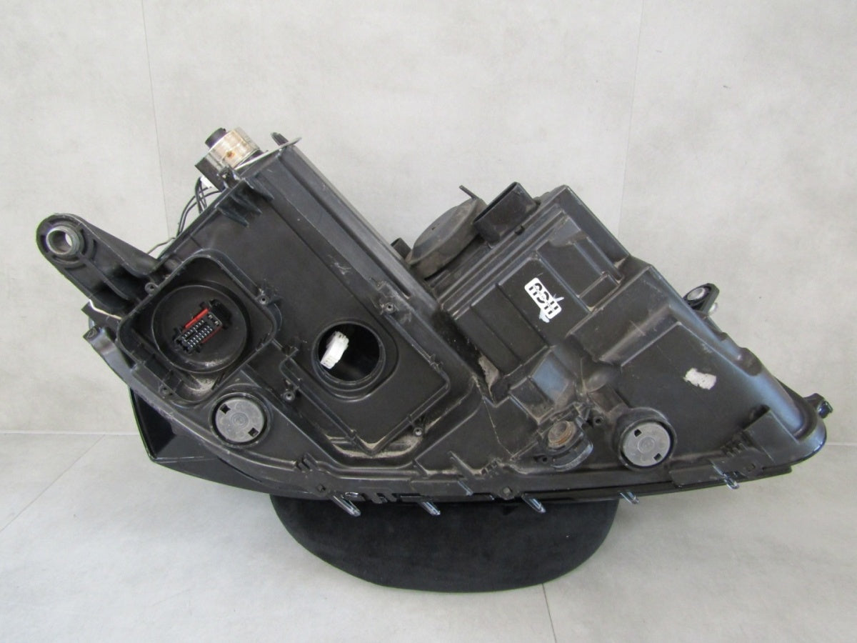 Prednji far VOLKSWAGEN PASSAT B7 xenon zakretni + LED 10-14 lijevi LH 3AB941751