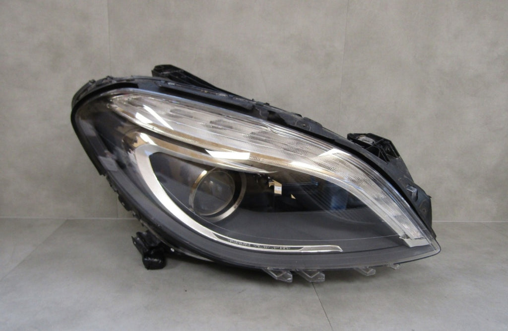 Prednji far MERCEDES B klasa W246 xenon zakretni ILS RH 11-14 A2468207861