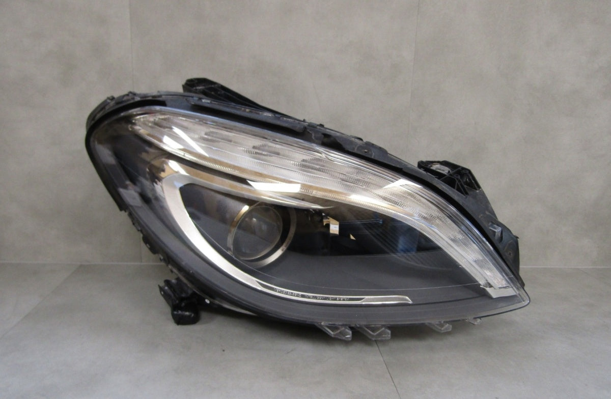 Prednji far MERCEDES B klasa W246 xenon zakretni ILS RH 11-14 A2468207861