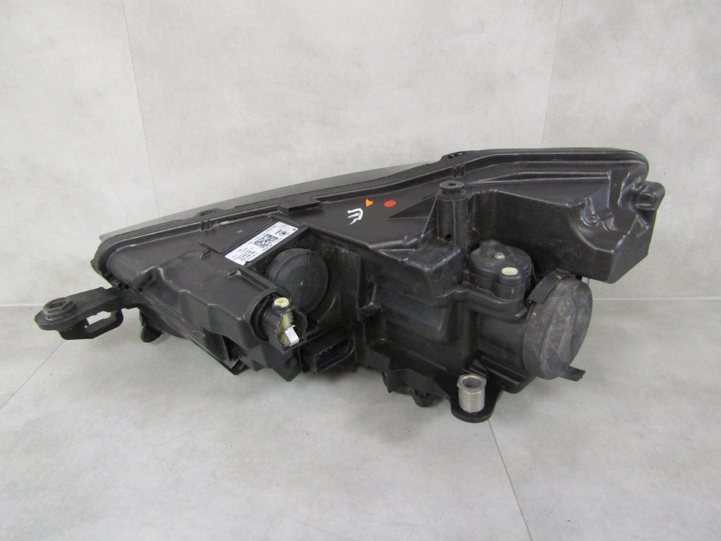 Prednji far SKODA SCALA LED 19-23 RH desni 657941016