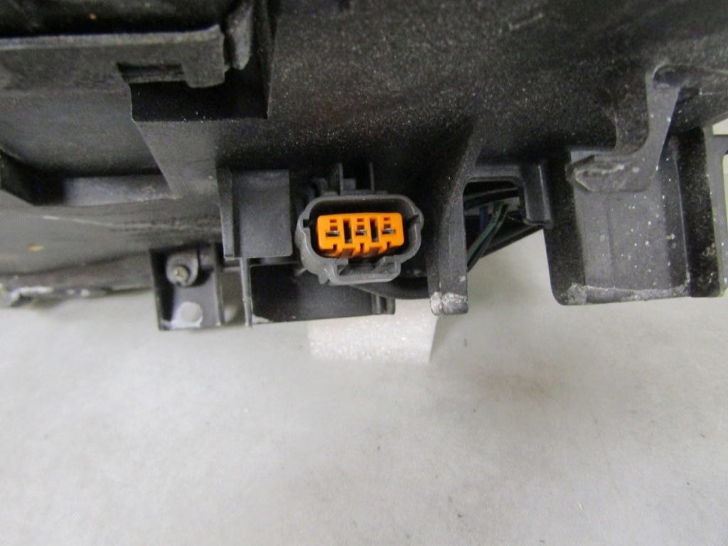 Prednji far MAZDA 6 VI GJ 12-14 halogen sa sočivom RH desni
