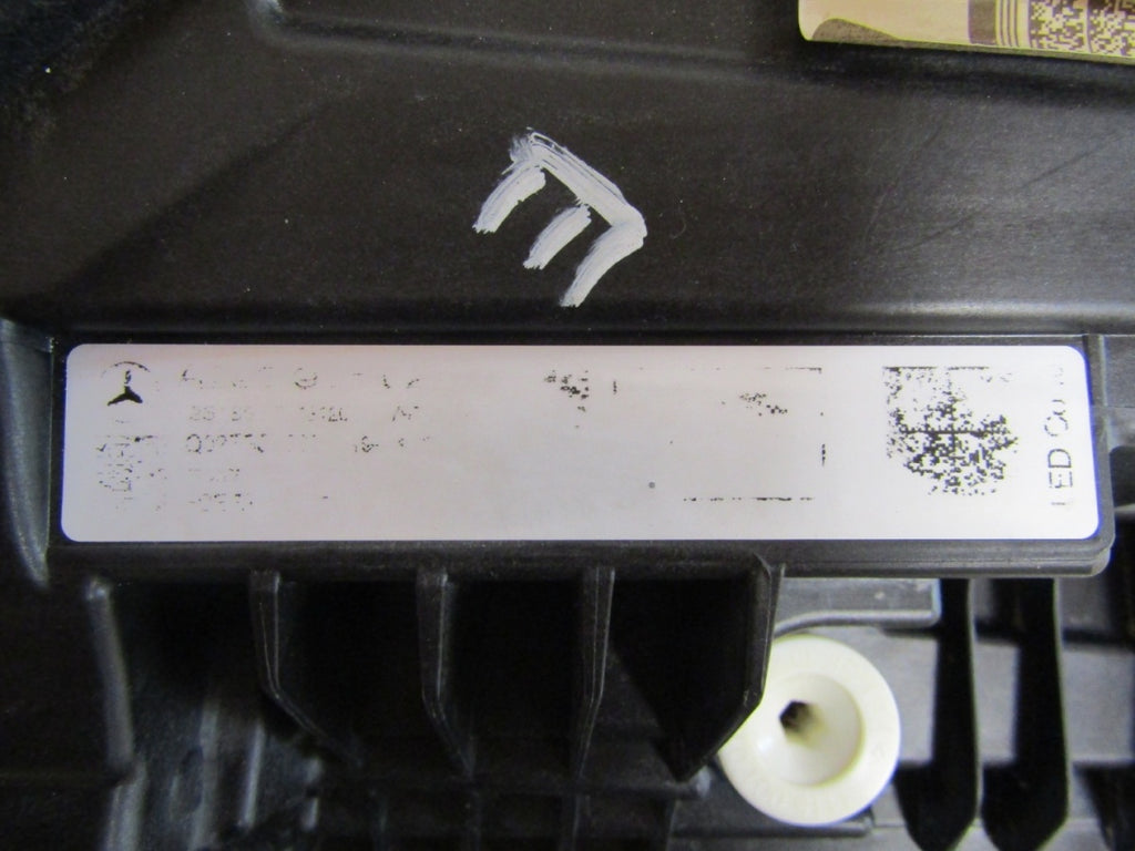 Prednji far Mercedes EQC W293 Full LED RH desni A2939060201 19-23