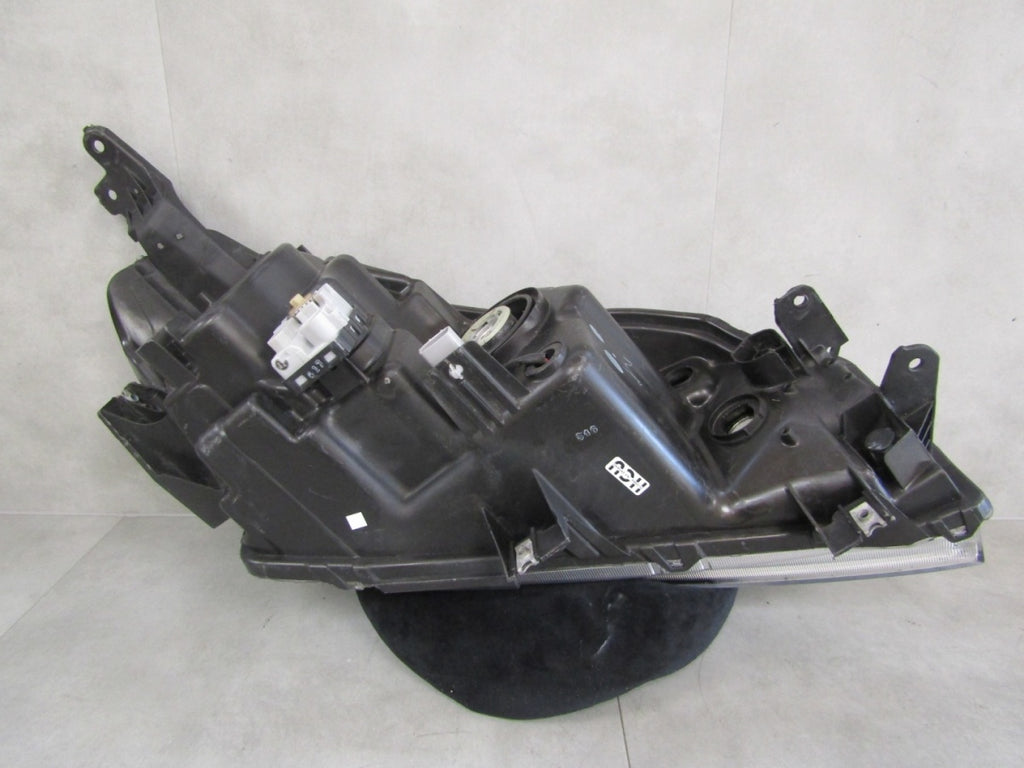 Prednji far SUZUKI VITARA 3 III LED (CZERWONA) 15-18 LH lijevi 100-18095