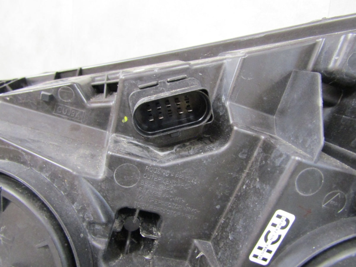 Prednji far FORD TRANSIT CUSTOM LIFT halogen sa sočivom Z LED 17-23 RH JK21-13W029-DJ