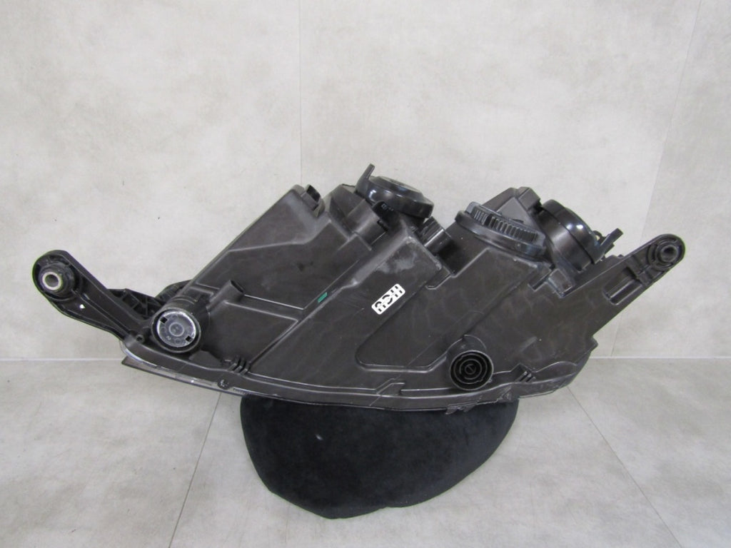 Prednji far SKODA RAPID halogen 12-16 VALEO RH desni 90037388