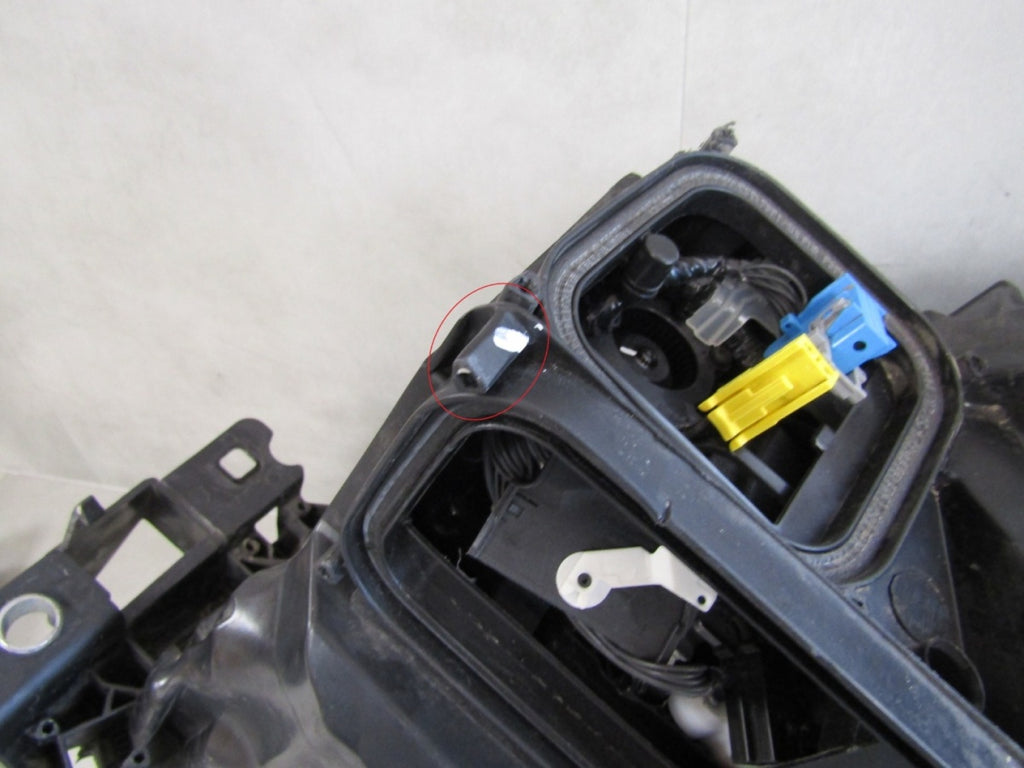 Prednji far MERCEDES GLE 166 LIFT FULL LED ILS 15-19 RH desni