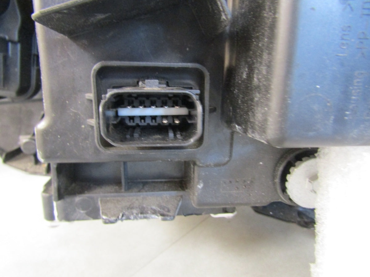 Prednji far RENAULT KANGOO IV 4 LED RH desni 21- 260103264R