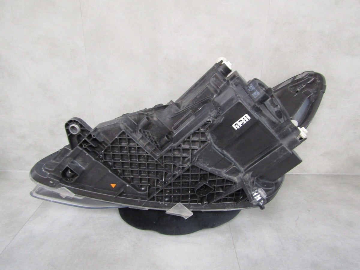 Prednji far MERCEDES V klasa W447 14- halogen RH desni A4479067800