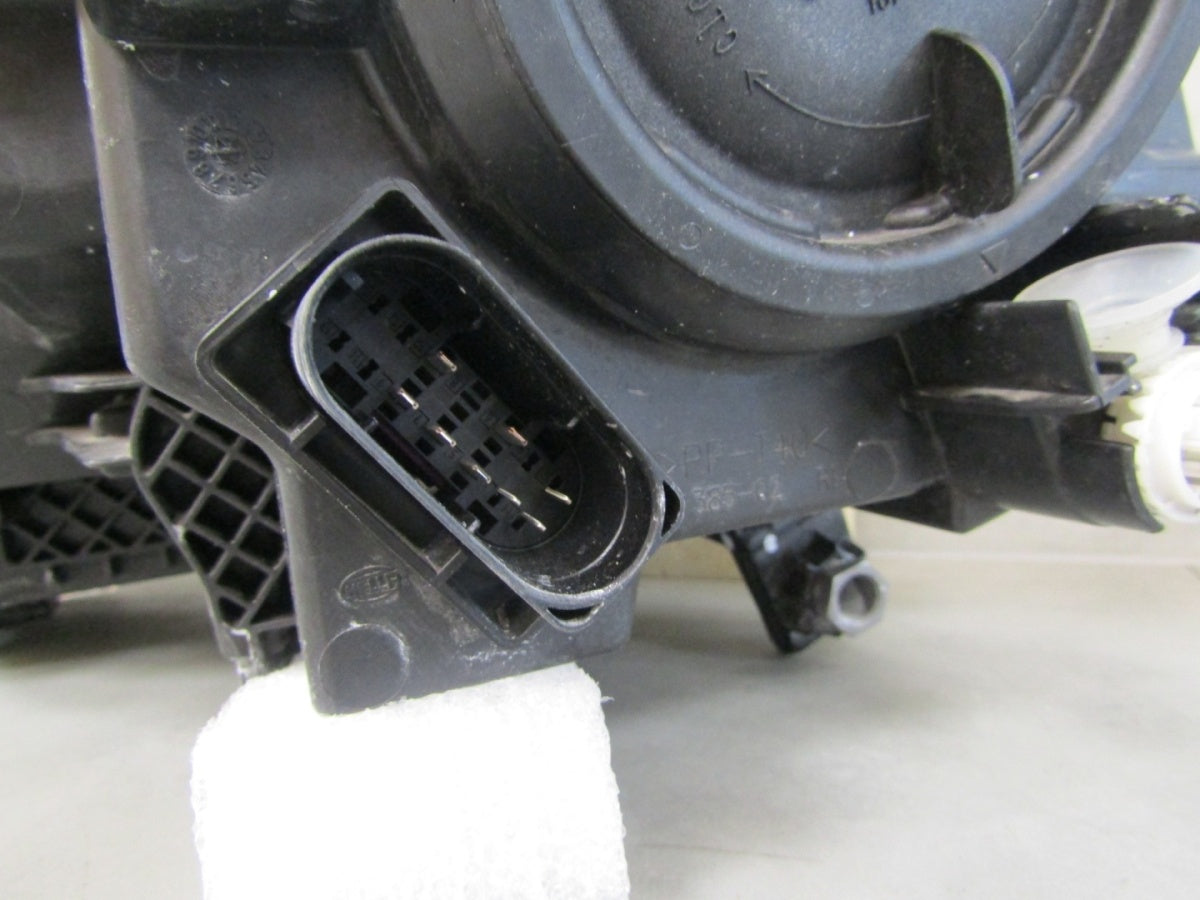 Prednji far MERCEDES V klasa W447 14- halogen RH desni A4479067800