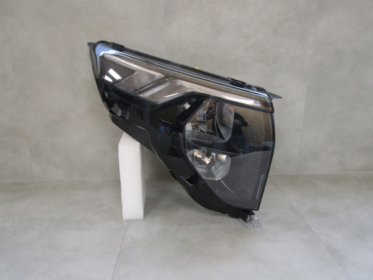 Prednji far FORD TRANSIT COURIER MK3 RH desni 24- R2X613E014AF
