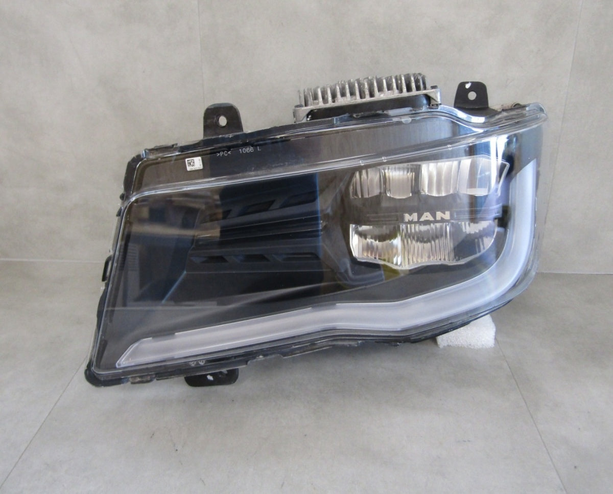 Prednji far LAMPA MAN TGX II 2 LED 20- LH lijevi 10665230003