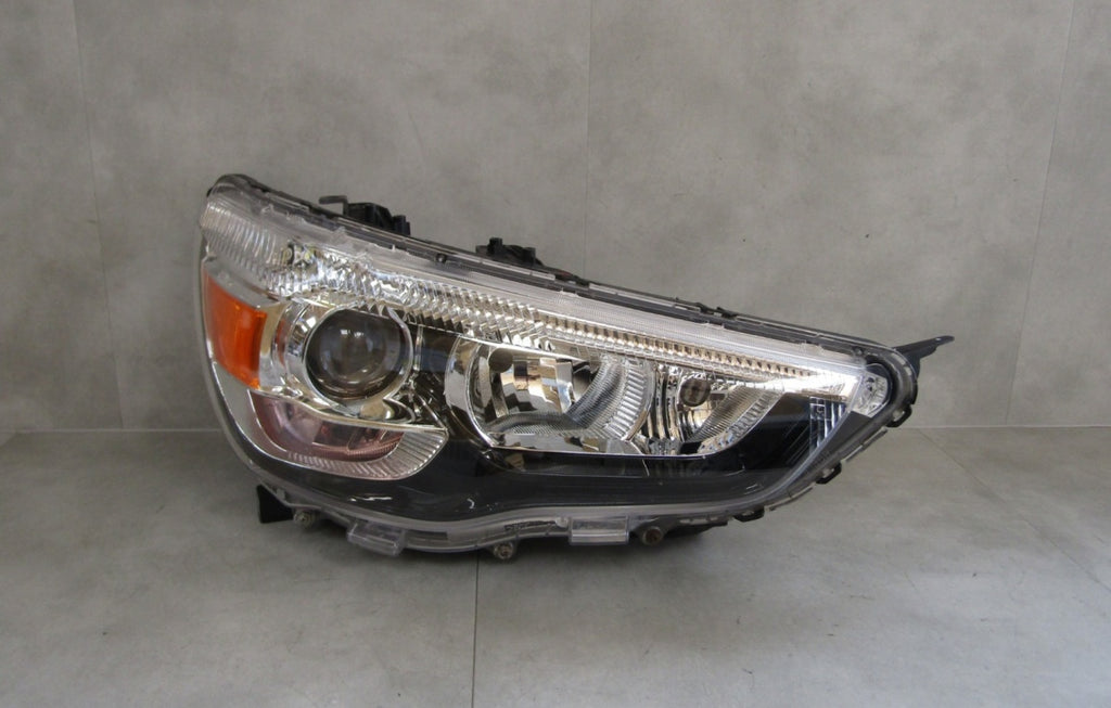 Prednji far MITSUBISHI ASX xenon 10-12 RH desni crni