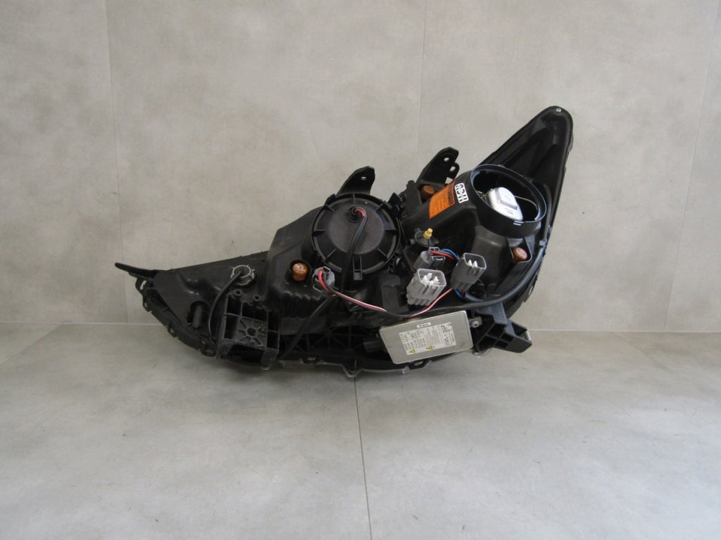 Prednji far MITSUBISHI ASX xenon 10-12 RH desni crni