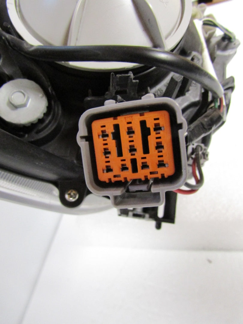 Prednji far SUBARU LEGACY V OUTBACK IV xenon 09-12 LH