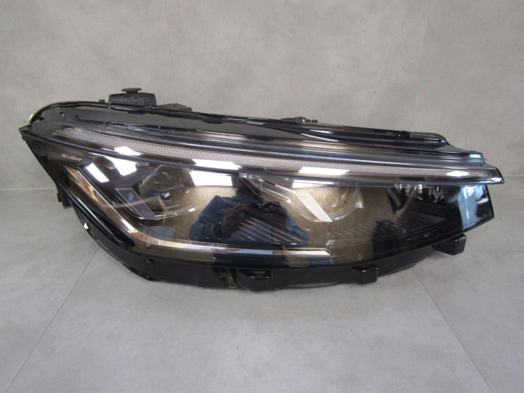 Prednji far VW Passat B9 FULL LED TOP IQ LIGHT 23- RH desni 3J1941036