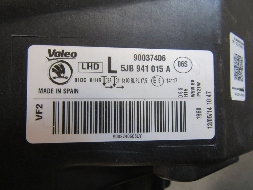 Prednji far SKODA RAPID xenon 12-16 LH lijevi 5JB941015A