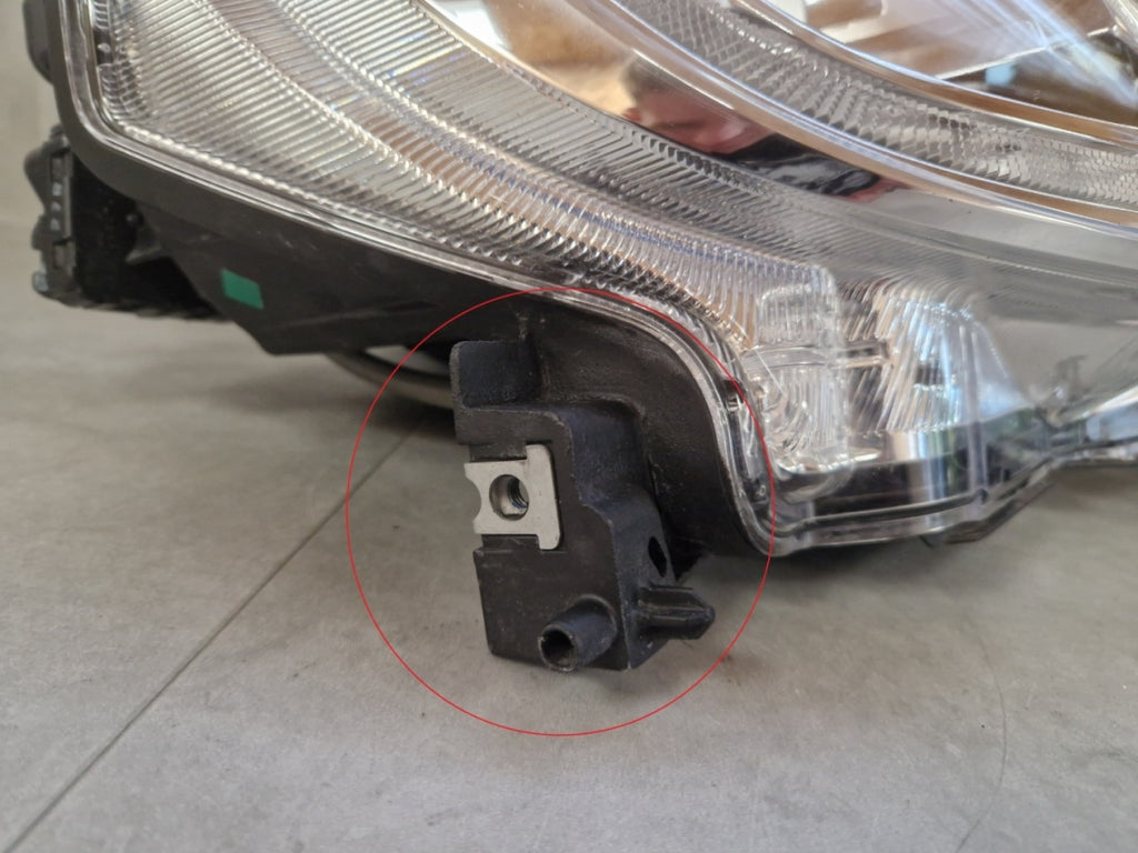 Prednji far SUZUKI IGNIS III LED 16- lijevi LH 100-5939D