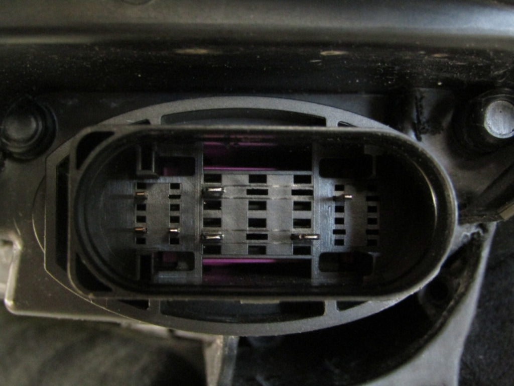 Prednji far AUDI A5 8W6 xenon nezakretni 16-19 RH desni 8W6941006C