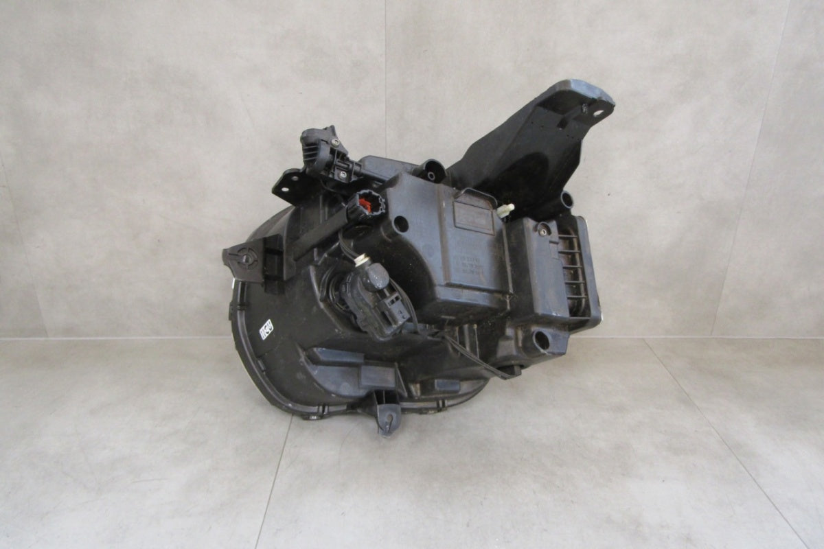 Prednji far Nissan Juke II 2 F16 Full LED RH desni 19- 260106PM0A