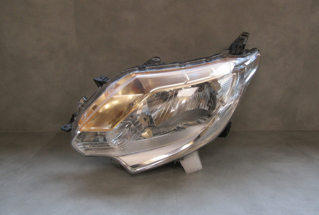 Prednji far MITSUBISHI L200 V / FIAT FULLBACK halogen 15-19 LH 8301C737