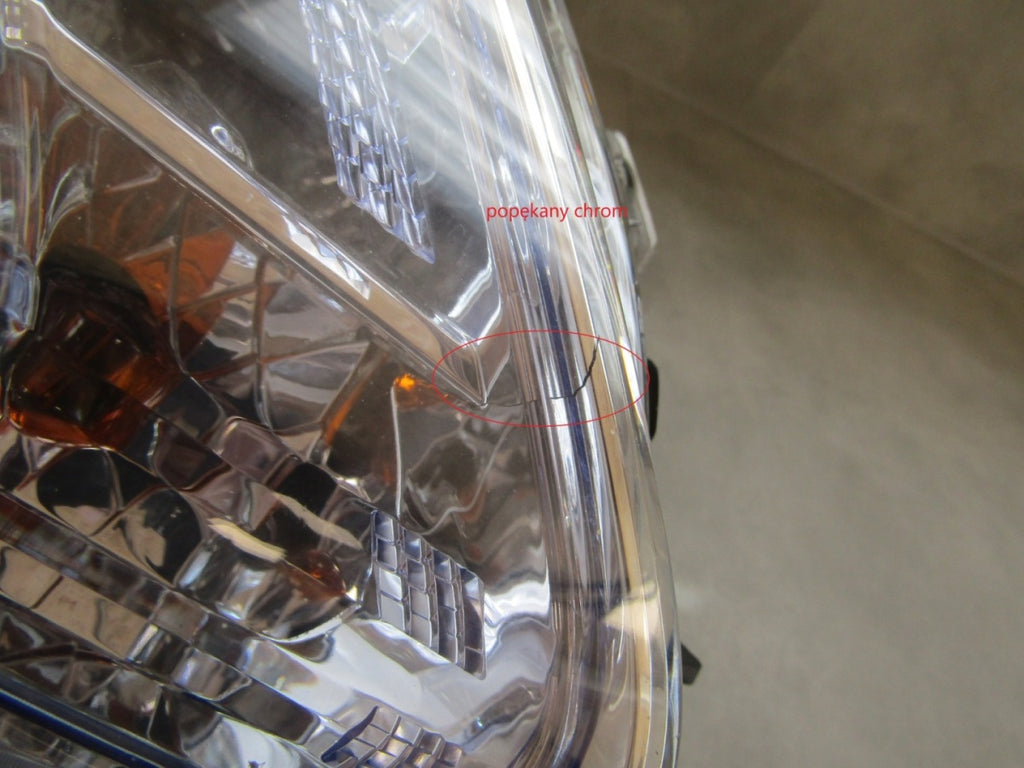Prednji far MITSUBISHI L200 V xenon nezakretni 15-19 RH